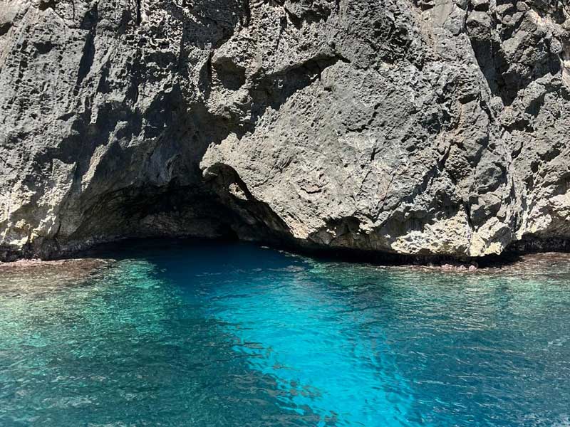 grotta del soffio santa maria di leuca - tour in barca di gruppo a santa maria di leuca