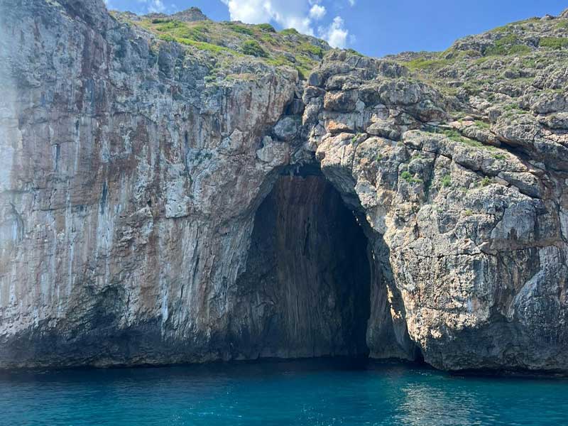 Grotta dei Gabbiani a Santa Maria di Leuca - Tour in Barca