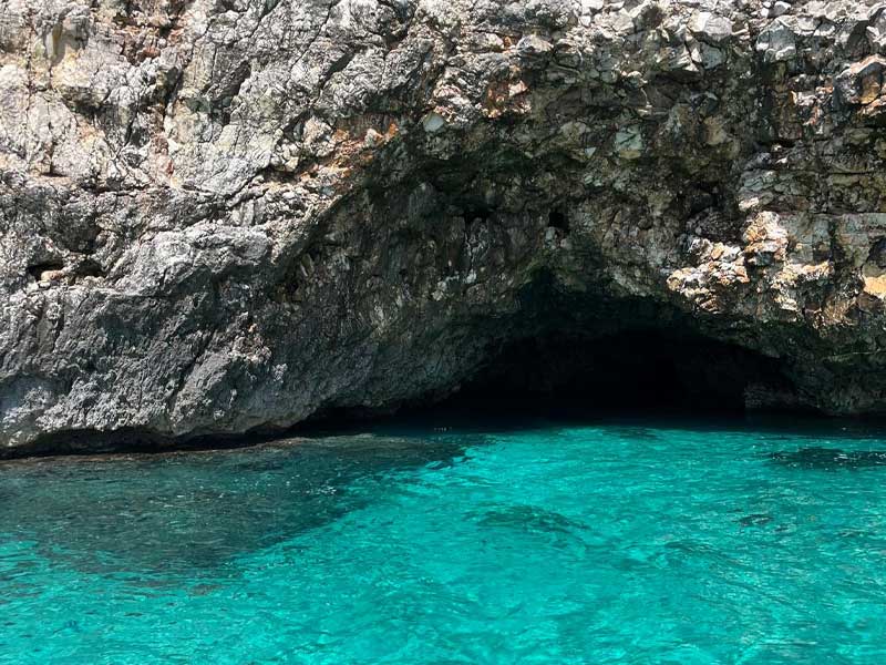 grotta mesciu scianni - tour in barca alle grotte di santa maria di leuca